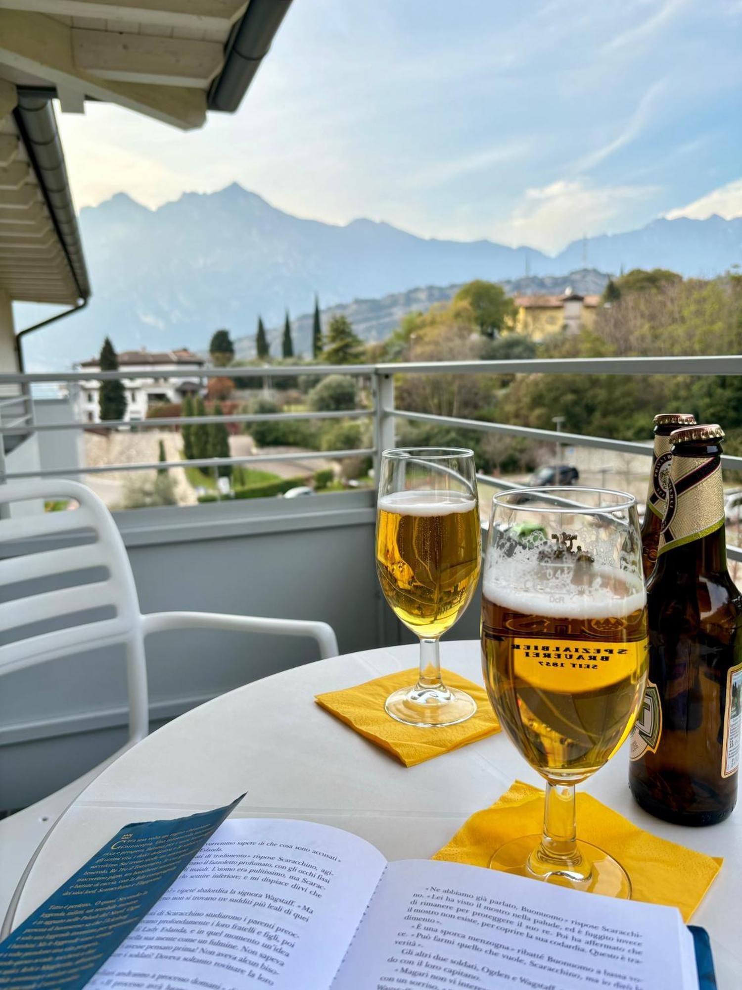 Albergo Garni Francesco Torbole Sul Garda Екстериор снимка